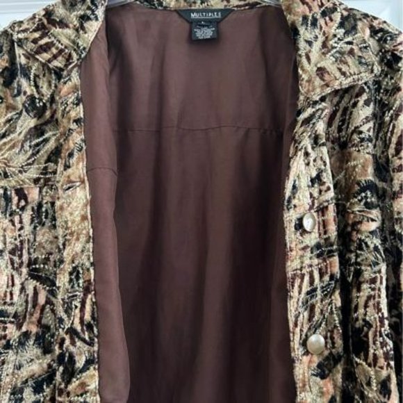 Multiples Velvet-Like Jacket, size large - Picture 5 of 10